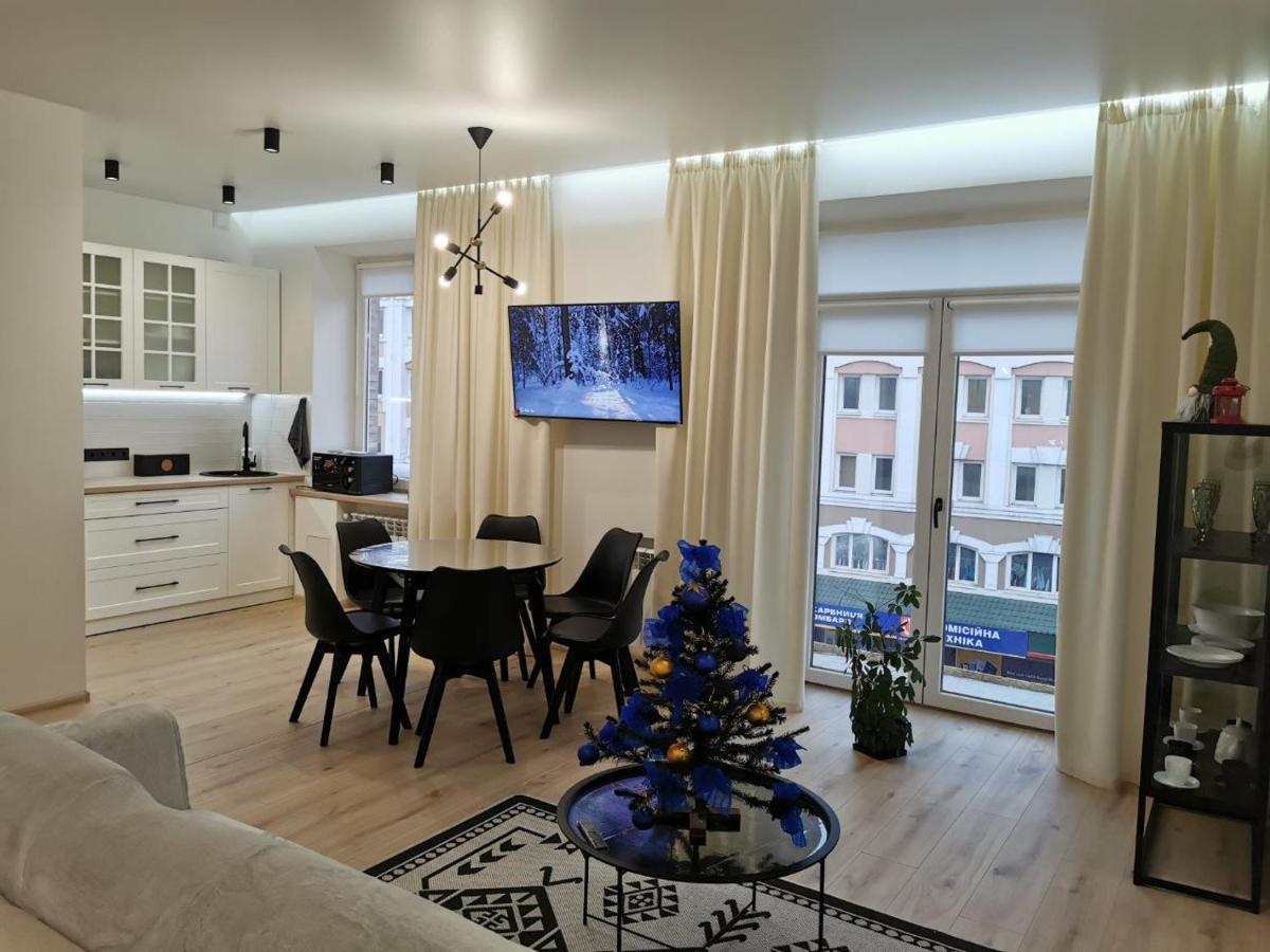 Soborna Apartment Rivne Ngoại thất bức ảnh